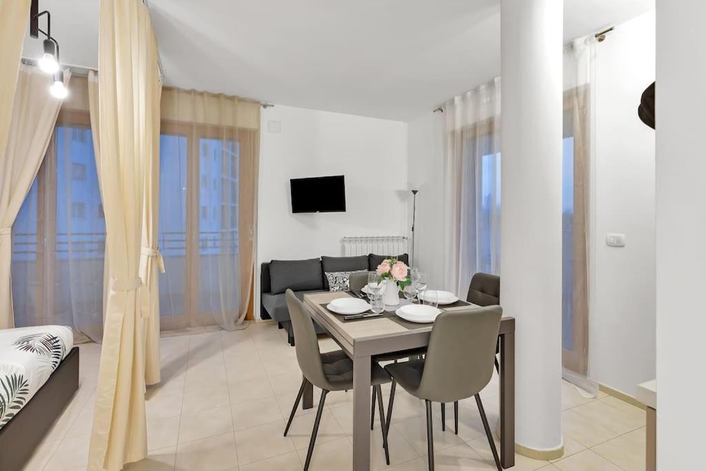 Private Parking-Terrace10 Min To Linate Airport Διαμέρισμα Μιλάνο Εξωτερικό φωτογραφία